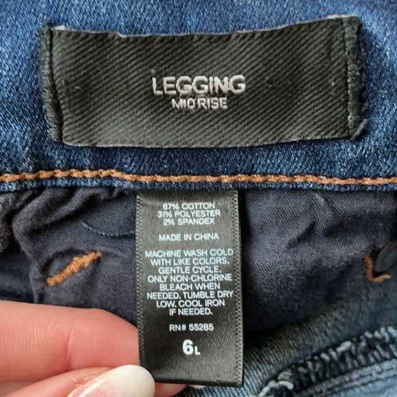 Express Skinny Jean - Picture 3 of 3